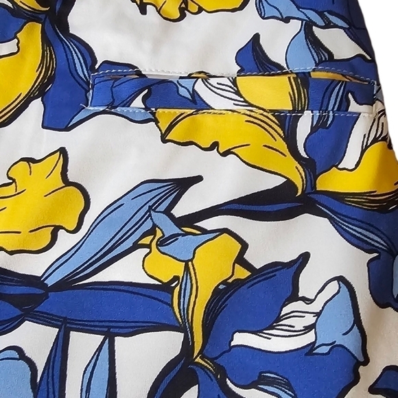 NWT Tail Skirt with Built-in Short, Blue and Yellow Floral, Size XXL - Picture 7 of 16